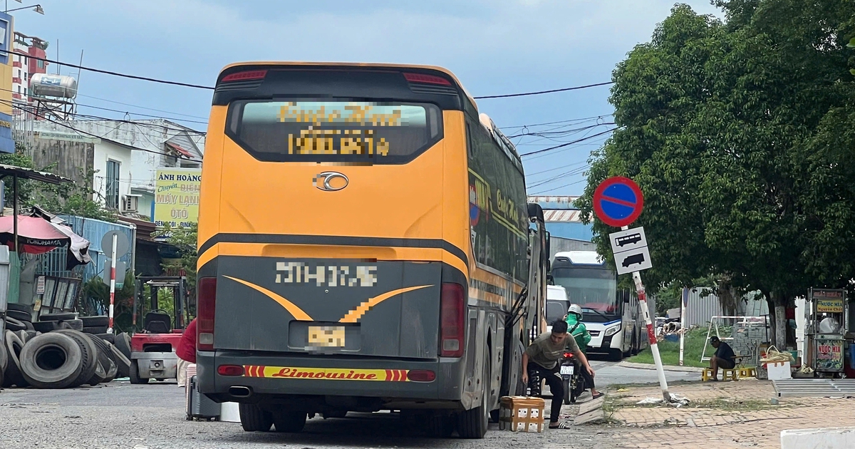 TP.HCM: Sao lại để chợ An Sương bị chiếm dụng làm 'bến cóc'?