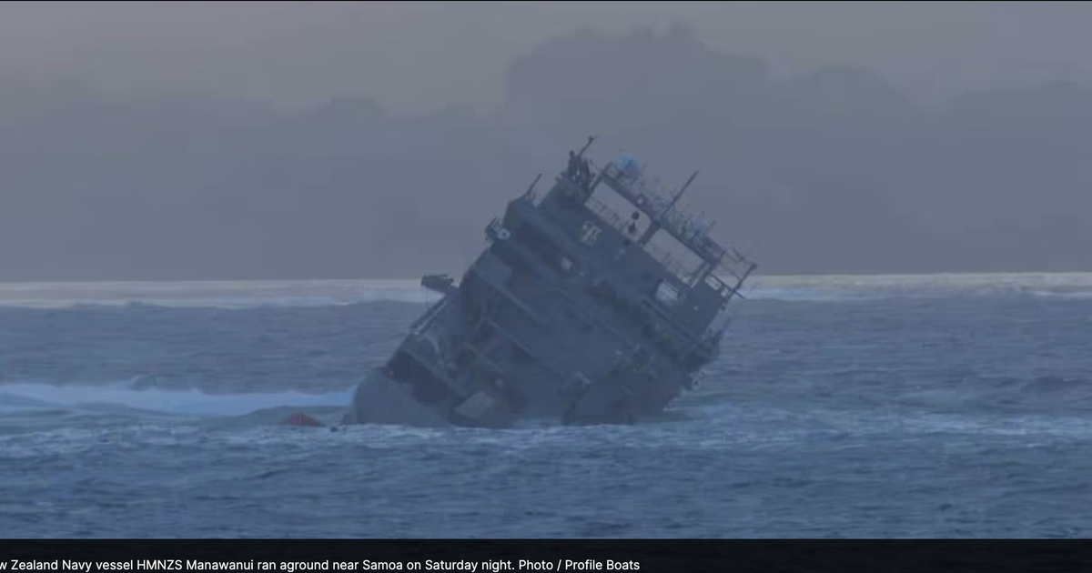 Tàu hải quân New Zealand bị chìm