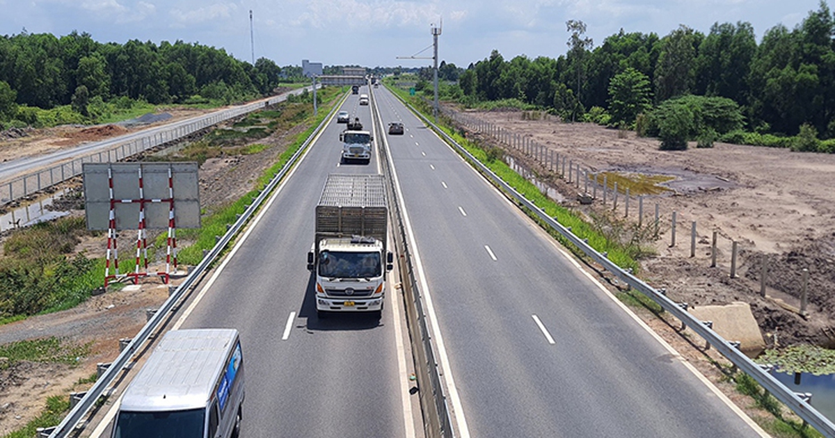 Mở rộng gấp đôi cao tốc huyết mạch đi miền Tây