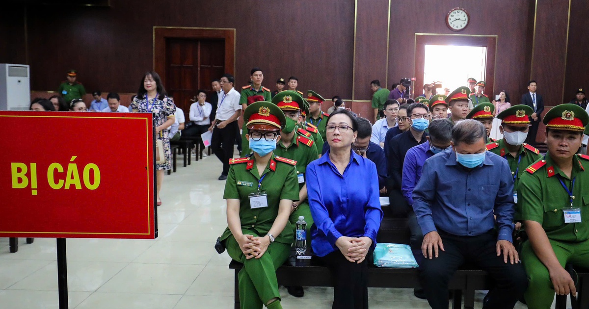 Cựu cán bộ cấp cao SCB khai gì?