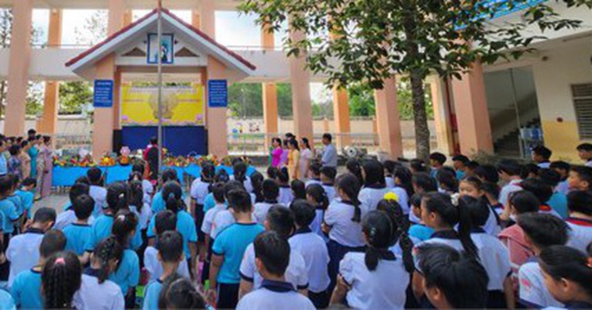 Nhà trường không được giữ hộ kinh phí ban đại diện cha mẹ học sinh