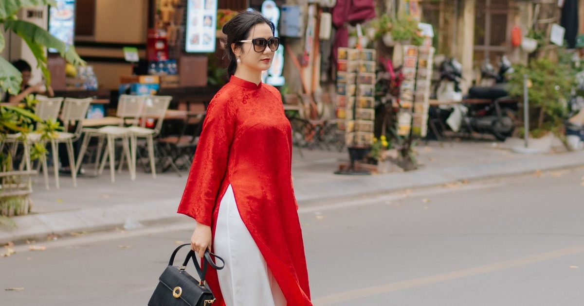 In the 2025 Tet season, the loose ao dai is again on the rise