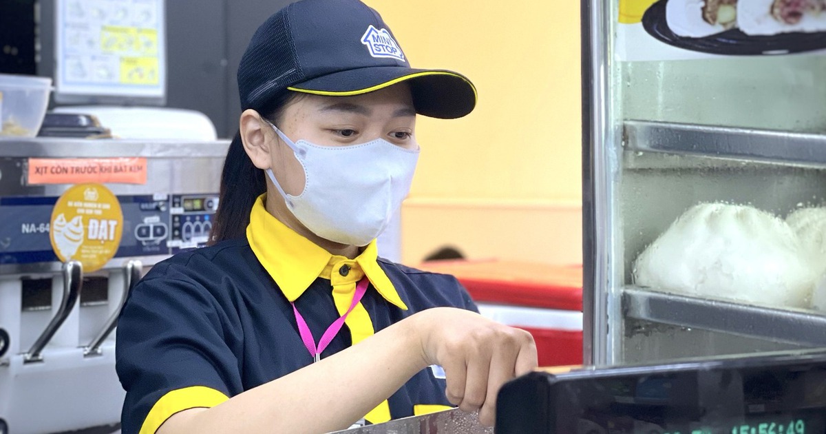 Sắp đến tết 2025, nhiều nơi tất bật tuyển dụng nhân viên…