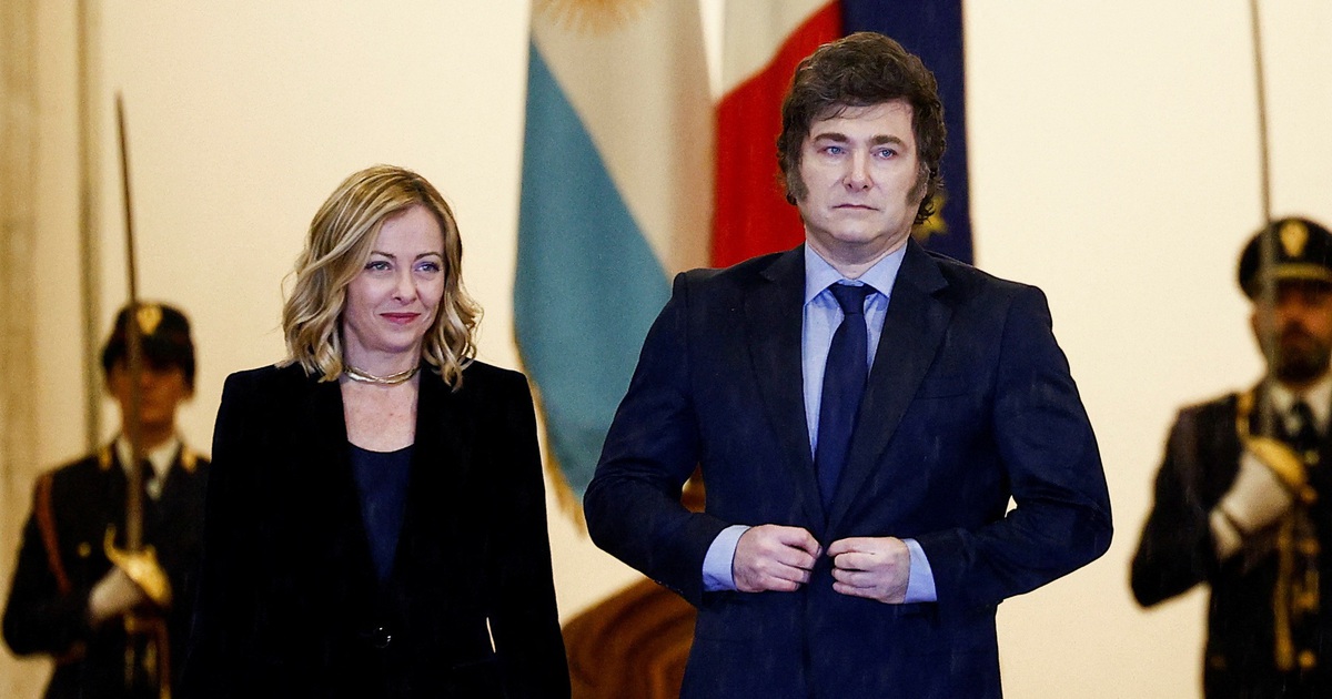 The President of Argentina was given Italian citizenship, many people were dissatisfied