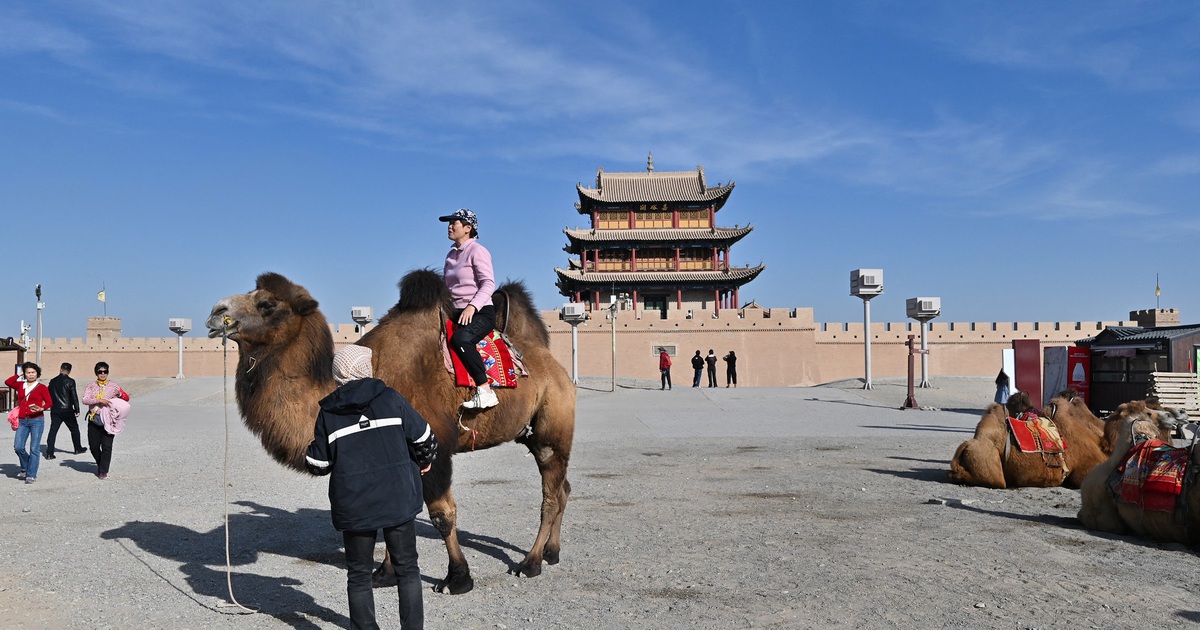 China increases visa-free transit time for citizens from 54 countries