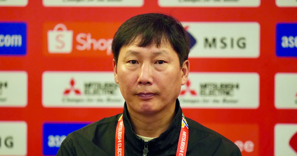 Mr. Kim recounted the situation of being denied a penalty and explained the rotation of players