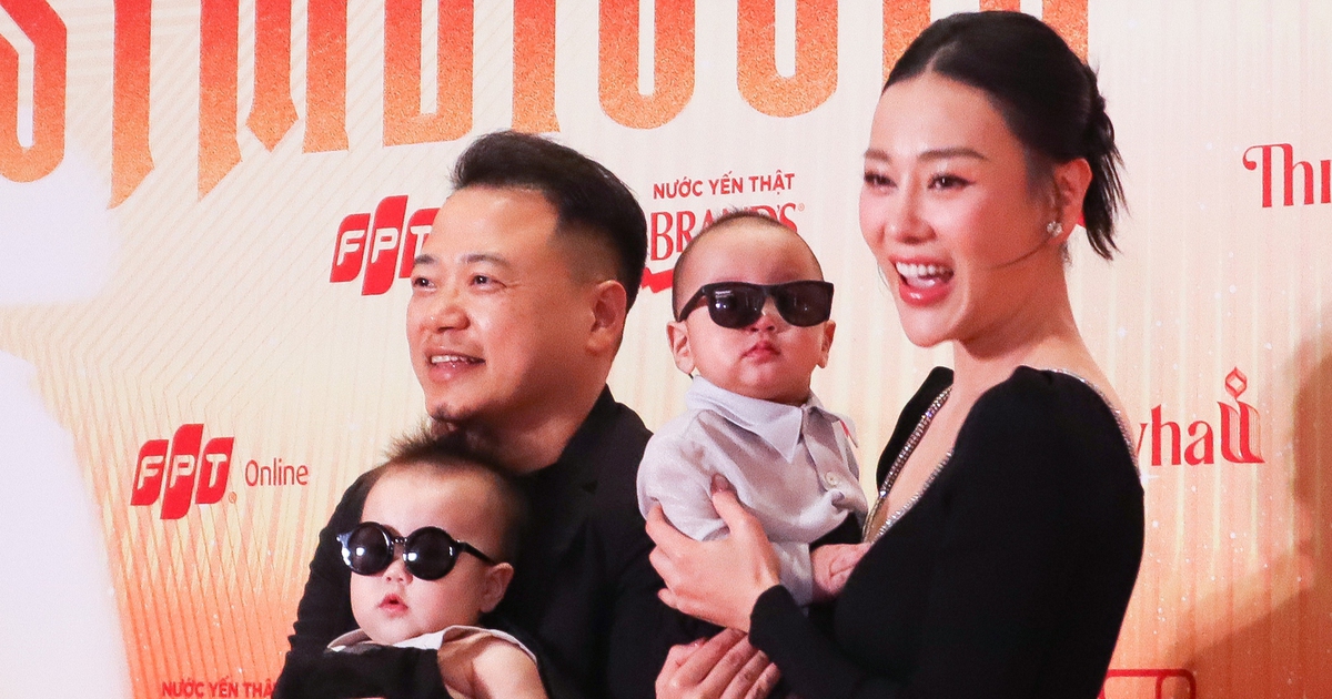 Shark Bình và Phương Oanh bế con đi sự kiện