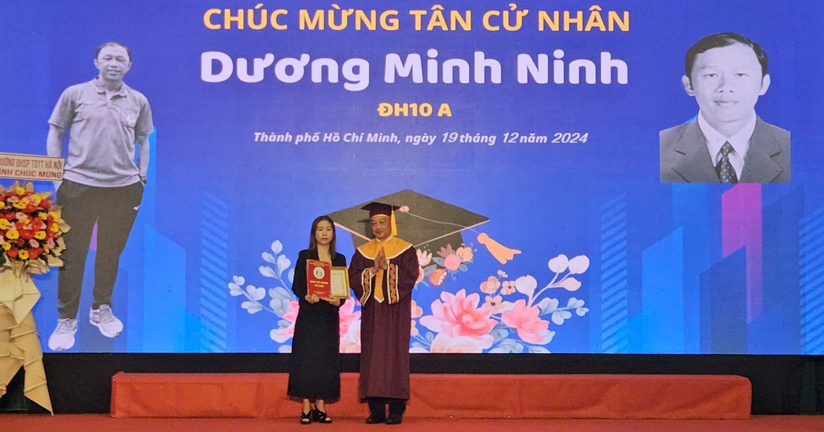 A special bachelor’s degree for Cong Phuong’s deceased teacher