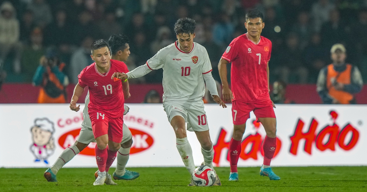 In what cases does the Indonesian team reach the AFF Cup semi-finals?