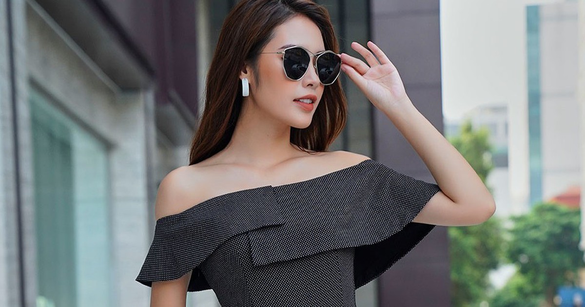 Don’t be afraid to show off your figure with stylish off-the-shoulder shirts