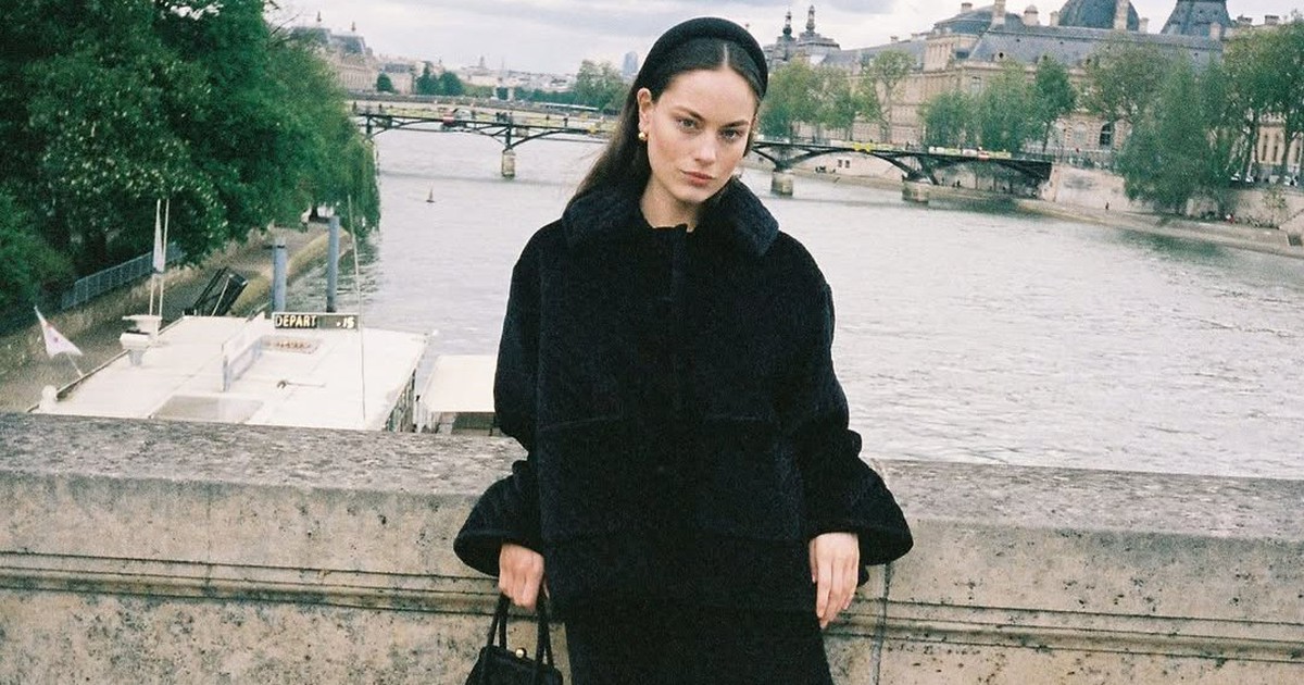 Luxurious coats for cold days are called blazer and trench coat