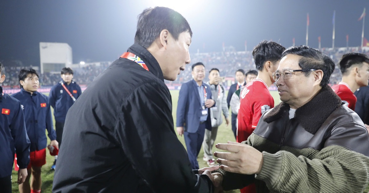 Coach Kim Sang-sik thanked Prime Minister Pham Minh Chinh and spoke boldly about the Vietnamese team