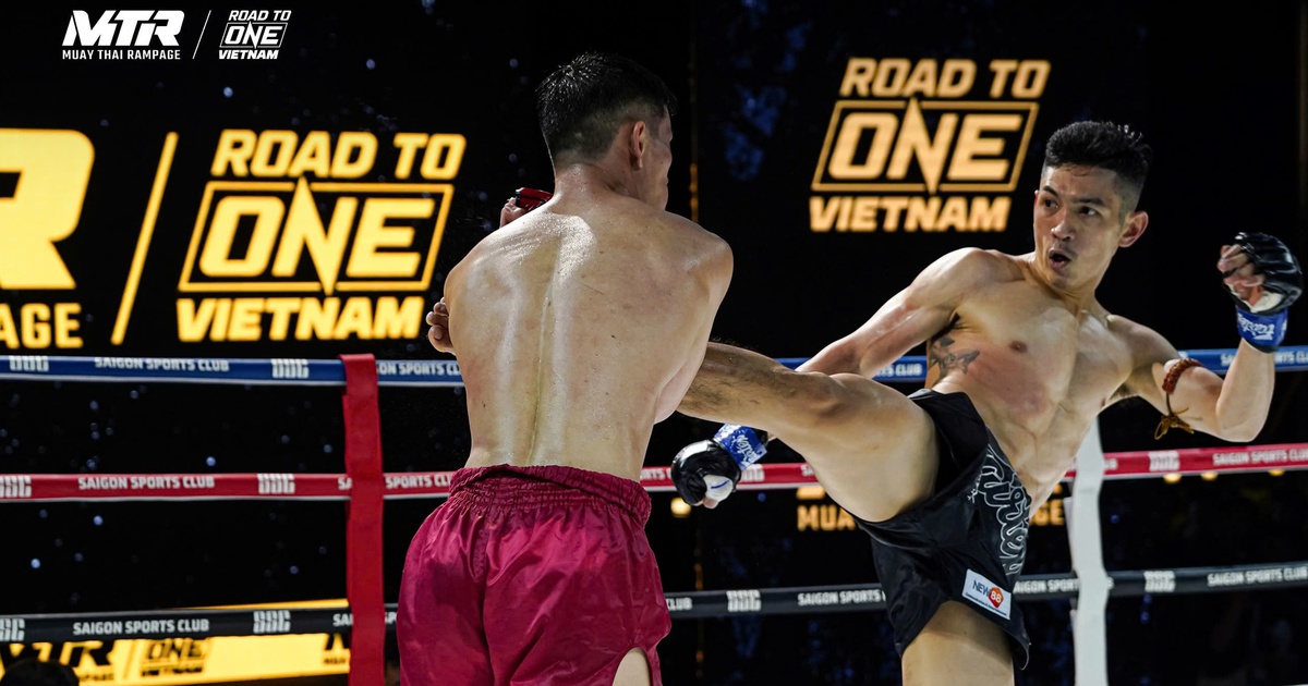 Determine the Vietnamese boxer who won a ticket to ONE Championship worth 100,000 USD