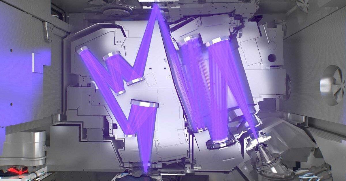 Lệnh trừng phạt chip với Trung Quốc là ‘việc làm ngu ngốc’