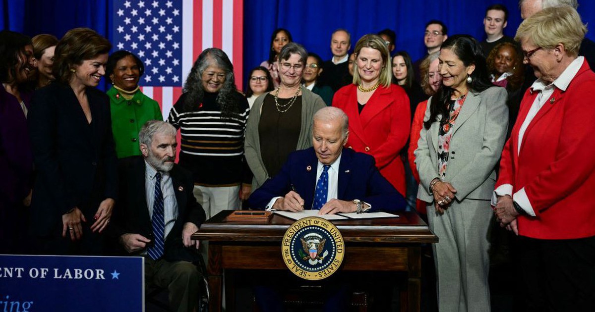 President Biden signed a law recognizing the bald eagle as the US national bird