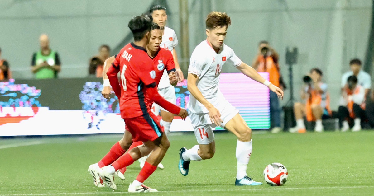 Winning 2-0 away from home, under what circumstances will the Vietnamese team enter the AFF Cup final?