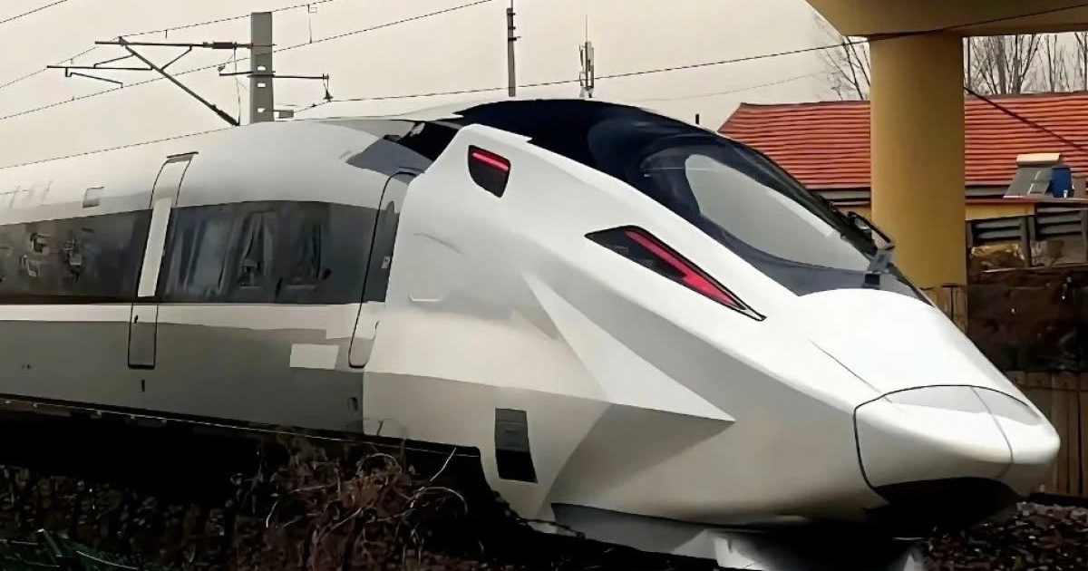 China is about to operate high-speed trains reaching 450 km/h