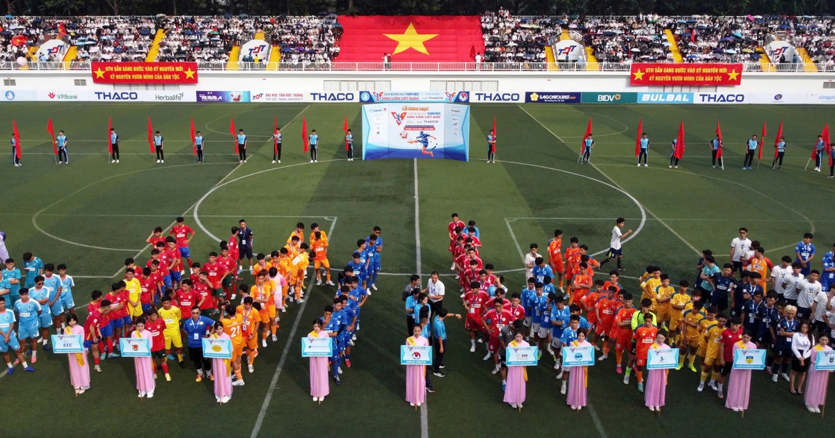 Exciting opening day of the qualifying round of the 2025 Vietnamese Youth Football Tournament