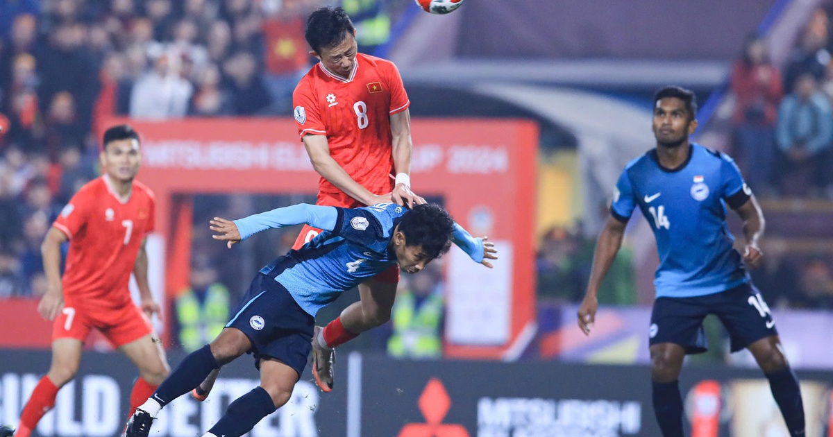 AFF Cup, Vietnam team 0-0 Singapore: Hai Long’s free kick hit the bar