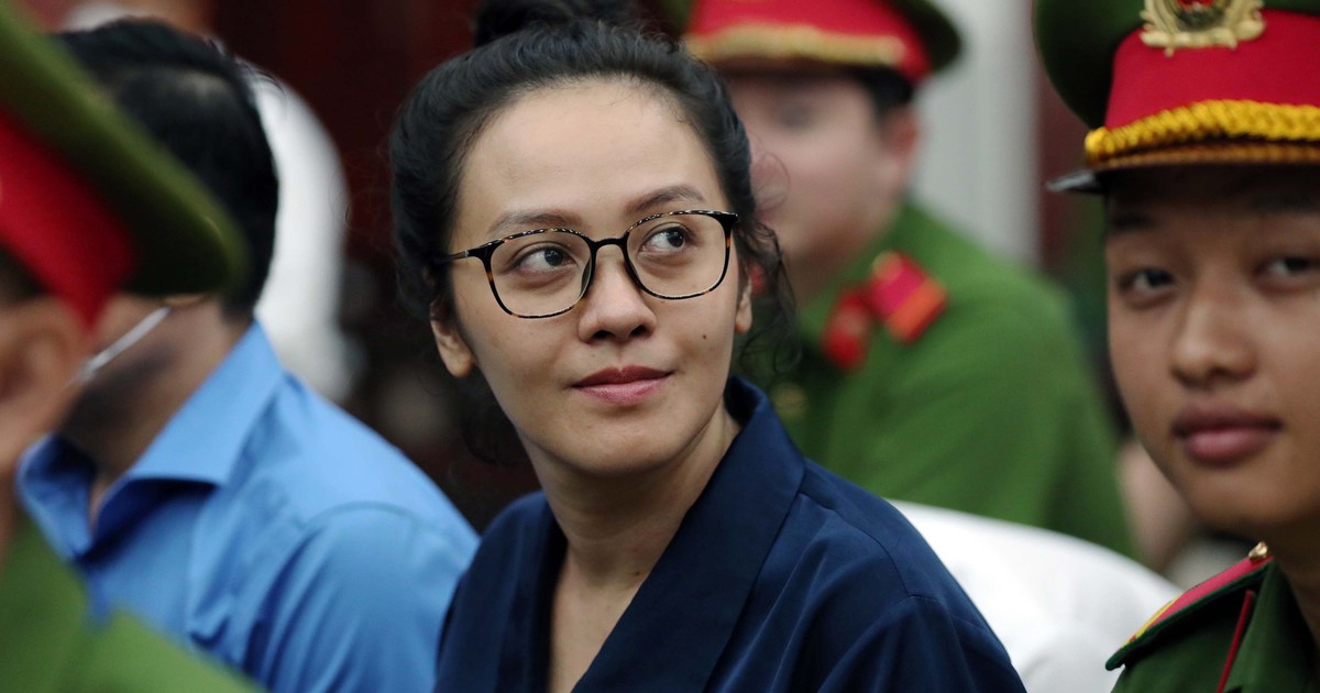 Trương Huệ Vân là ai - Hành trình khám phá một nhân vật nổi bật đầy bí ẩn của làng giải trí 6 Trương Huệ Vân là ai - Hành trình khám phá một nhân vật nổi bật đầy bí ẩn của làng giải trí