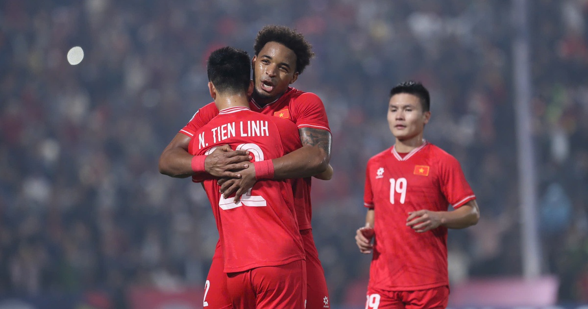 Playing against Thailand in the AFF Cup final, will Tien Linh and Xuan Son play together?