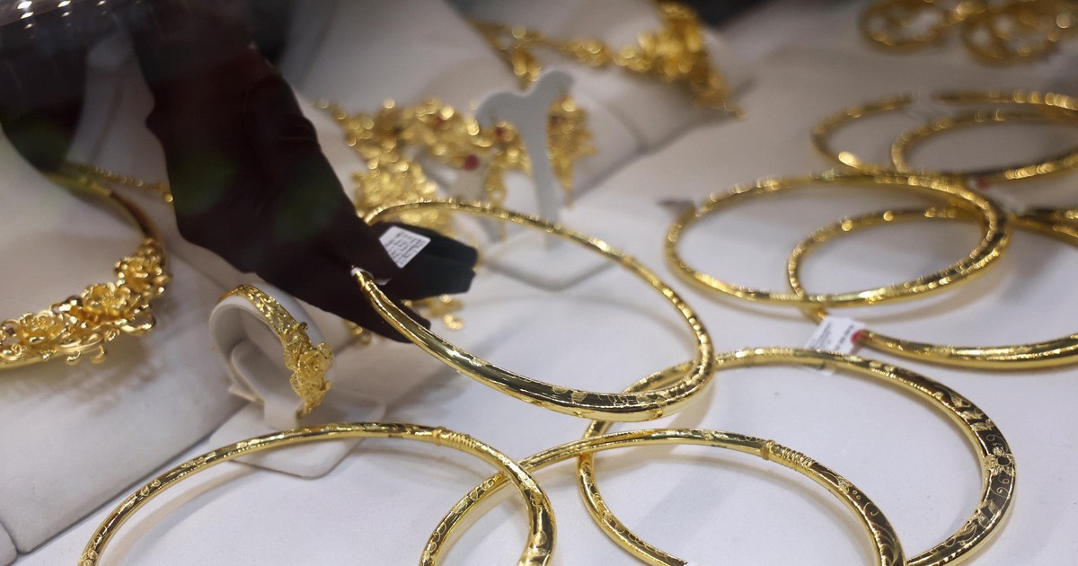 Vàng nhẫn ‘hot’, được mua cao hơn vàng miếng SJC