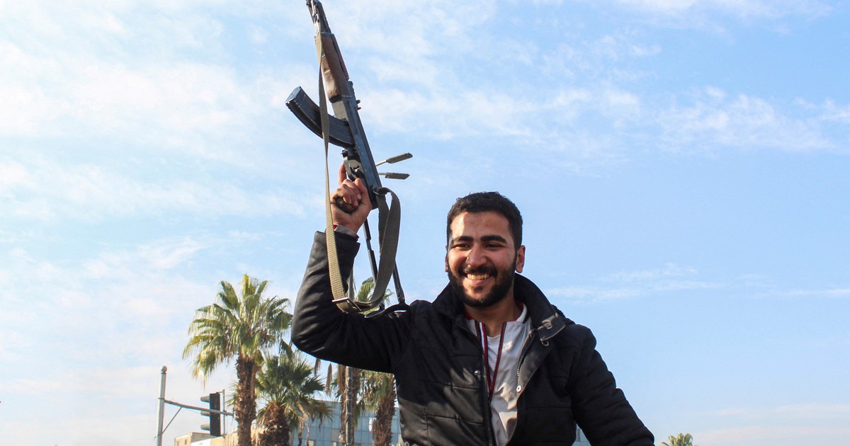 Tương lai bất định cho Syria sau khi quân đối lập lật đổ Tổng thống al-Assad