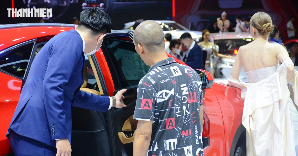 Nhiều thách thức phía trước, thị trường ô tô kỳ vọng hồi phục trong năm 2024