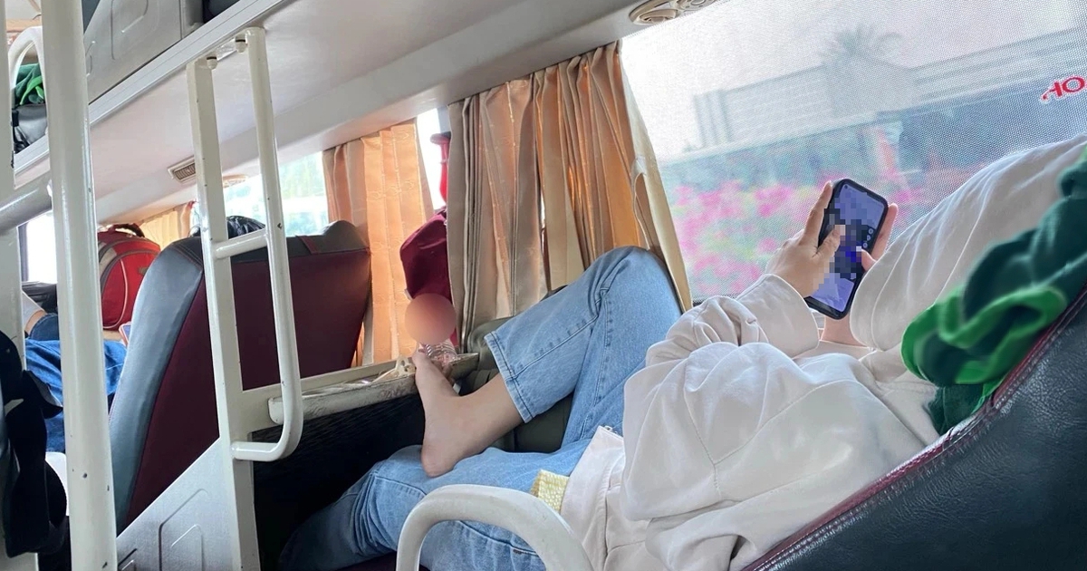 Lo sợ bị quấy rối, sàm sỡ khi đi xe khách