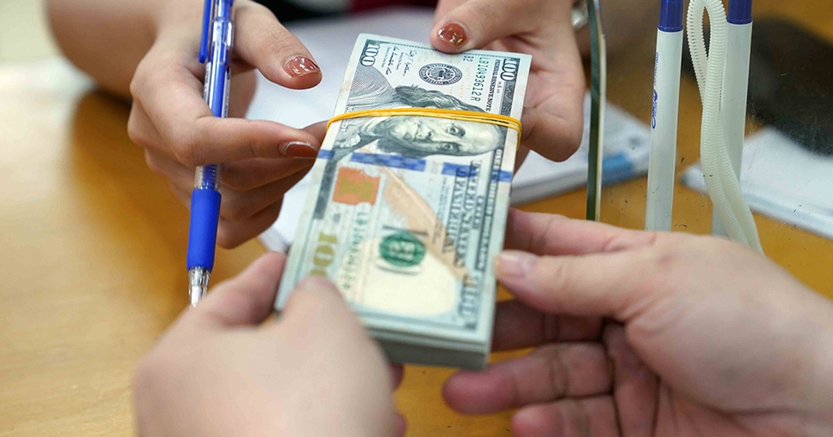 Vì sao giá USD tăng mạnh?