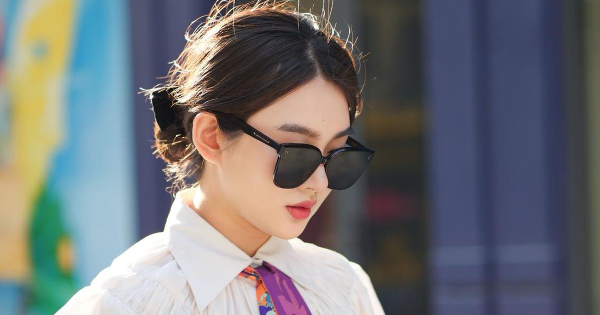 Kể chuyện sử xưa trên khăn lụa hè