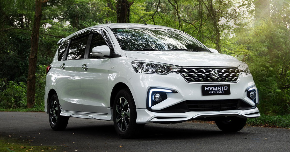 Ô tô hybrid ngày càng hút khách Việt, mẫu xe nào bán chạy nhất?