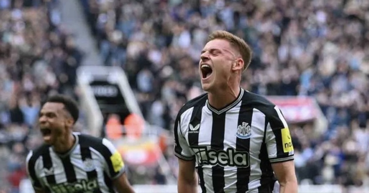 Kỷ lục bàn thắng từ... ghế dự bị