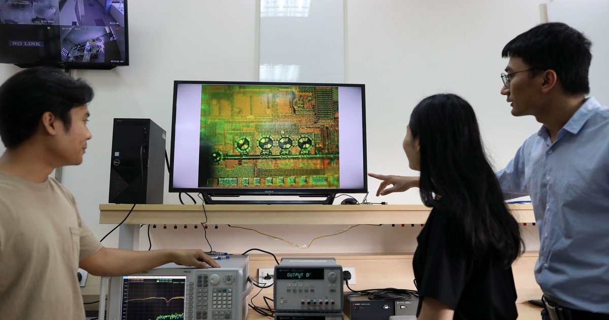 Chọn học ngành 'nóng' sẽ dễ có việc làm?