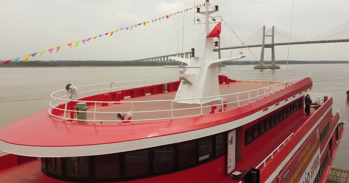 Tàu cao tốc TP.HCM - Côn Đảo, sao chờ mãi vẫn chưa thể chạy?