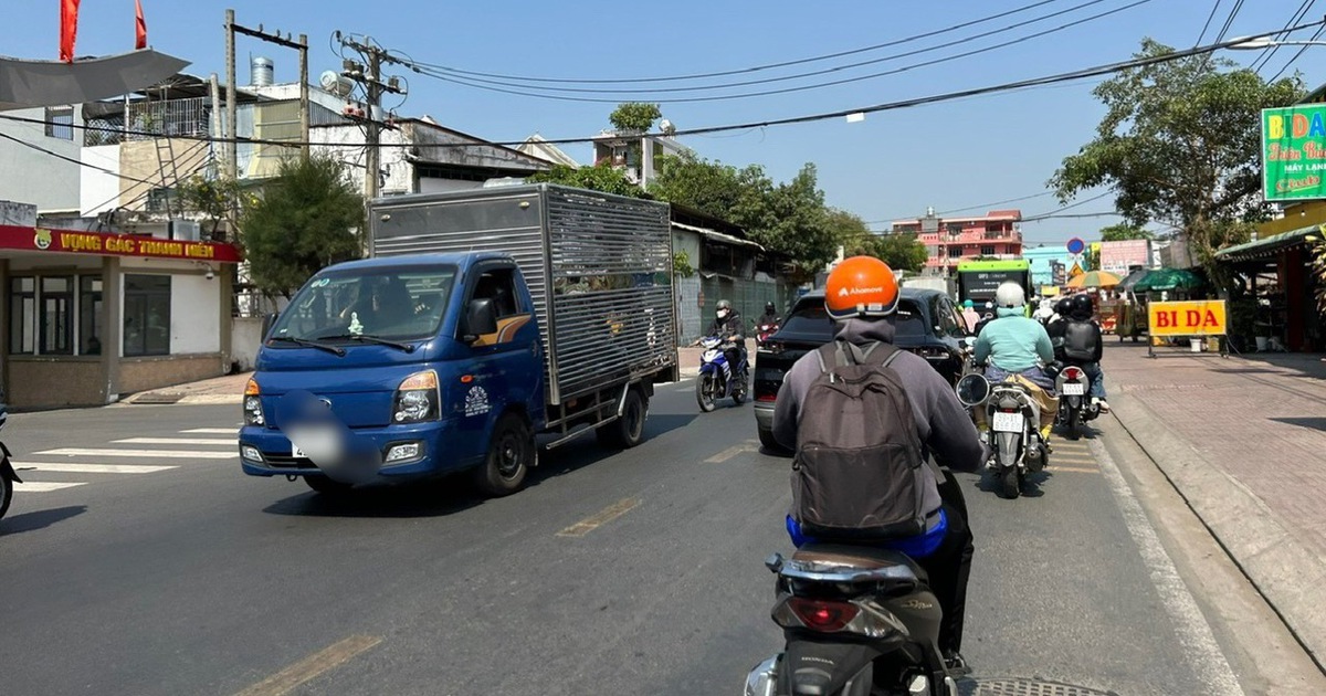 Nắng nóng gay gắt: Làm gì để bảo vệ sức khỏe, hạn chế sốc nhiệt?