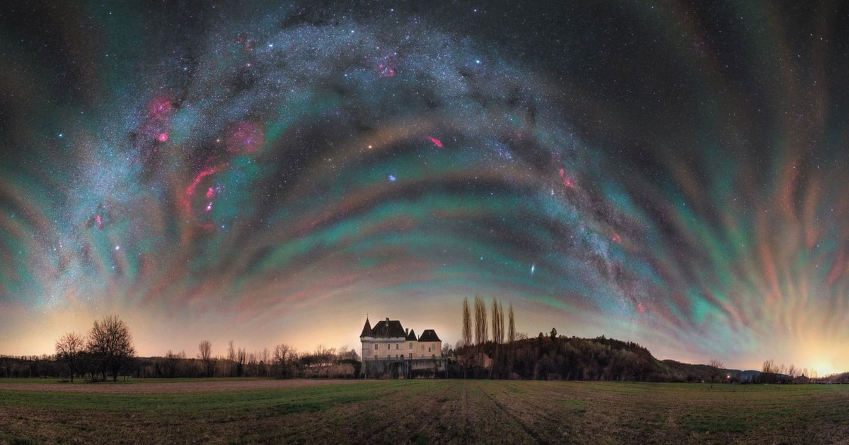 Ngắm những Dải Ngân hà đẹp như không có thật