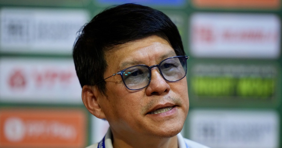 HAGL thảm bại: HLV Vũ Tiến Thành ngạc nhiên với CLB TP.HCM, lại kêu ca trọng tài