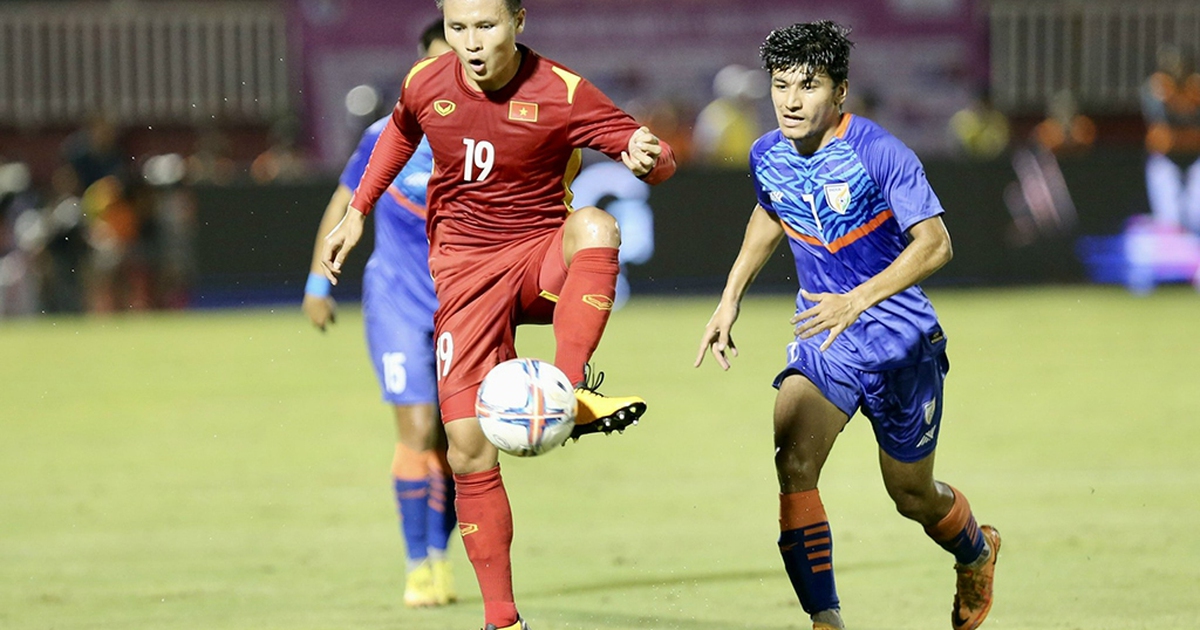 HLV Kim Sang-sik và ‘chiếc áo’ không quá khổ