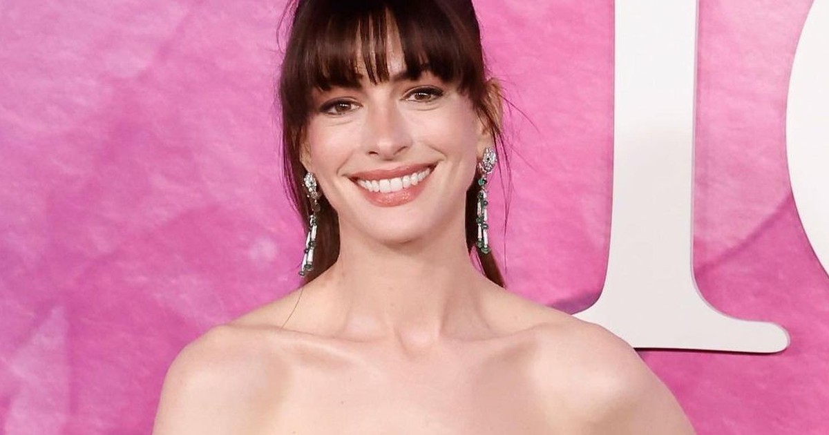 Bí quyết dưỡng da để có vẻ ngoài rạng rỡ của Anne Hathaway