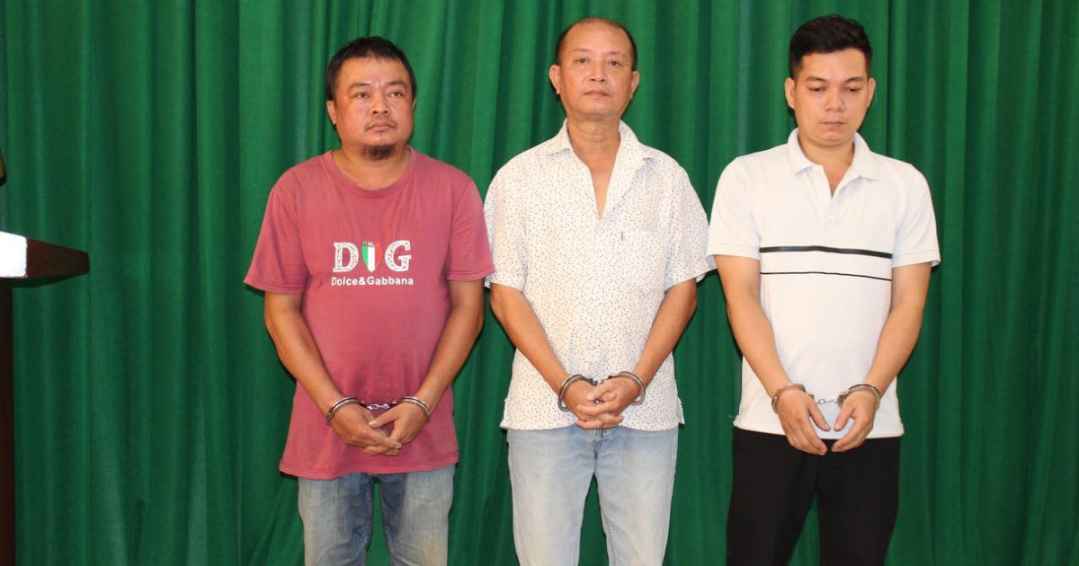 Bắt thêm 3 người trong đường dây sản xuất thuốc giả