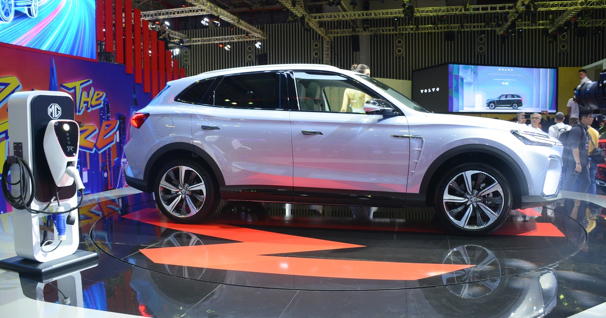 Tỷ lệ khách hàng tiềm năng mua ô tô điện ngày càng giảm