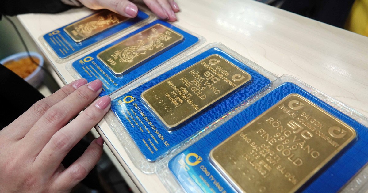 Người dân chỉ được mua bán vàng miếng SJC tại các tổ chức được cấp phép