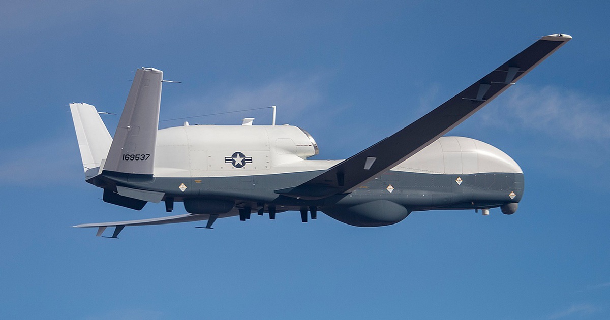 UAV 141 triệu USD của Mỹ phát tín hiệu khẩn khi bay sát bán đảo Crimea