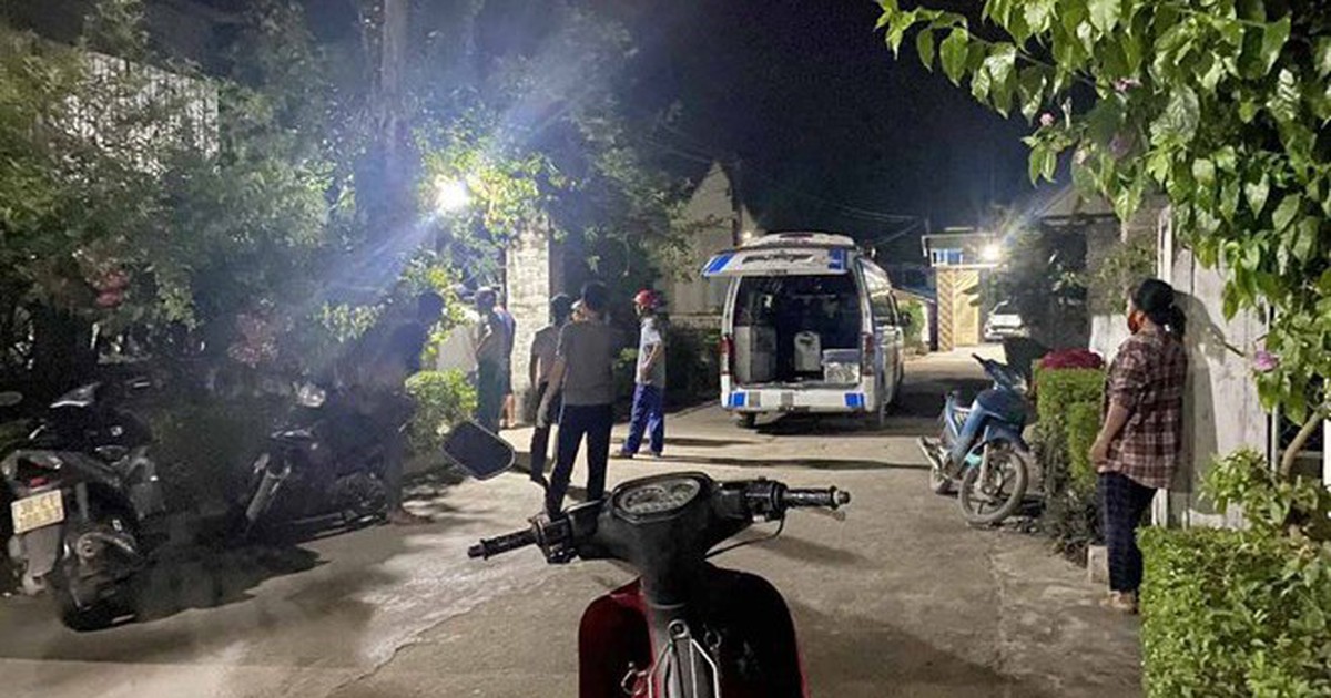 Sạt lở đất khi thi công cao tốc, 2 nữ công nhân thương vong