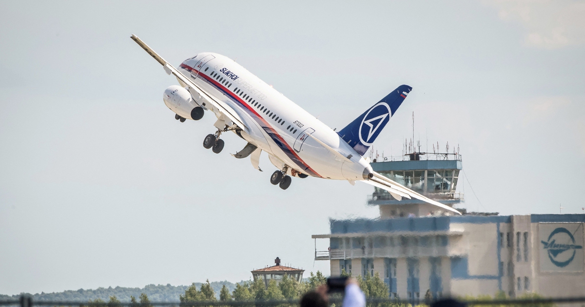 Rơi máy bay chở khách tại vùng Moscow của Nga