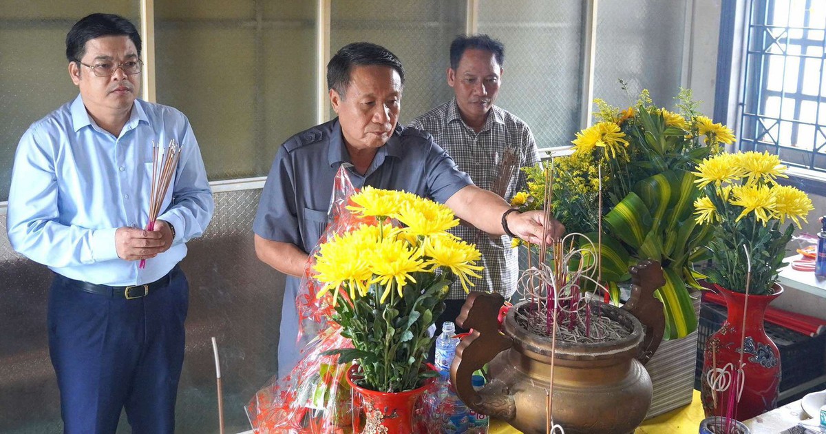 Phát hiện 10 hài cốt liệt sĩ trong vườn nhà dân ở Quảng Trị