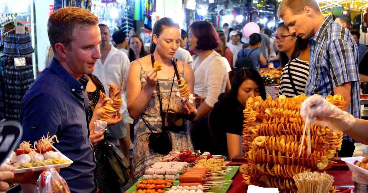 Chợ đêm - động lực mới của du lịch