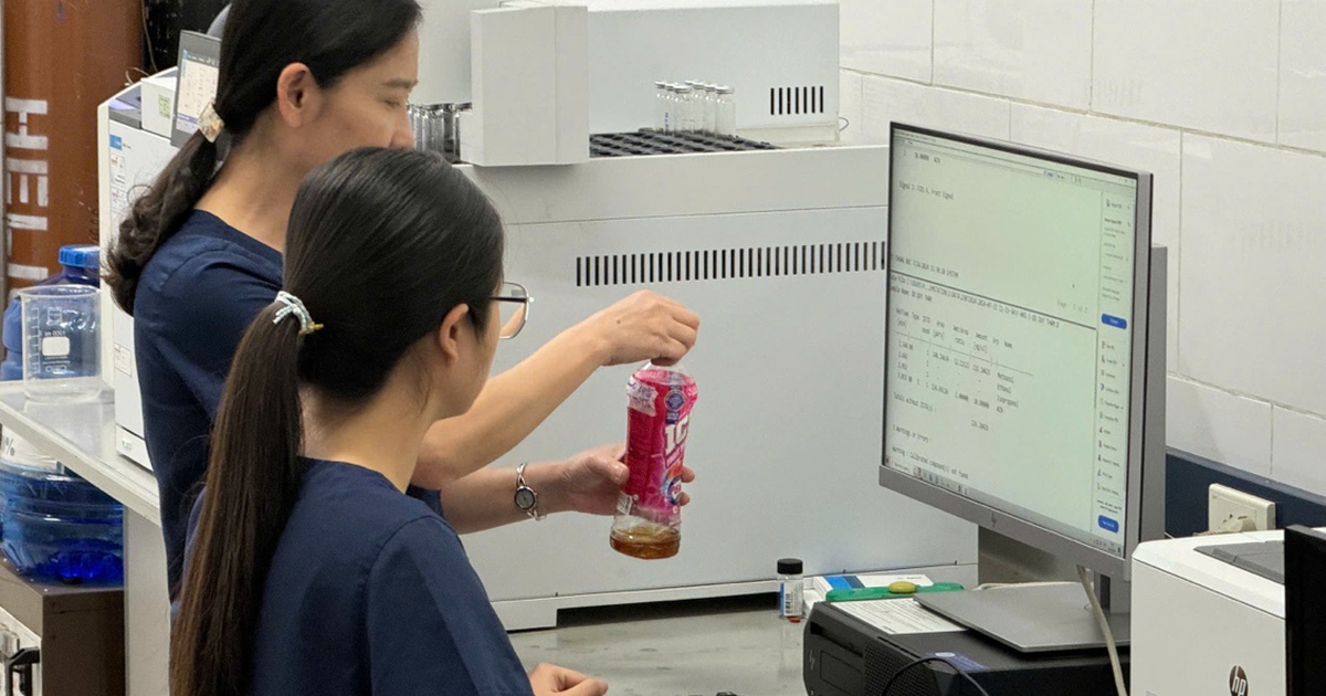 4 người ngộ độc sau uống rượu ngâm táo mèo tại đám cưới