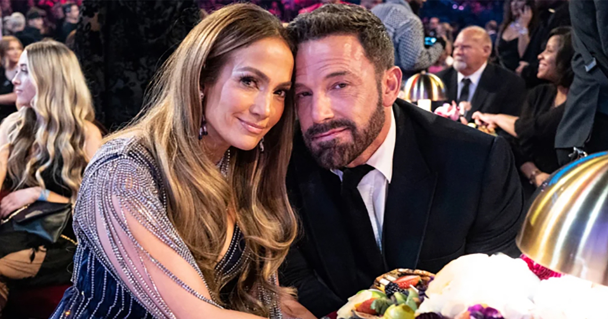 Jennifer Lopez đệ đơn ly dị Ben Affleck sau 4 tháng ly thân
